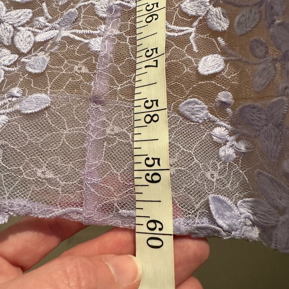 Bronx and Banco Megan Sleeveless V-Neck Lace Gown Lavender Size US 8 - Picture 14 of 16